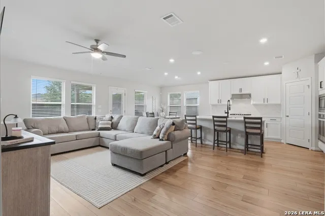 26071 Scenic Crest Blvd Boerne, TX 78006