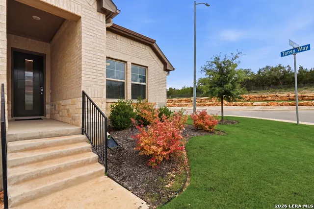 26071 Scenic Crest Blvd Boerne, TX 78006