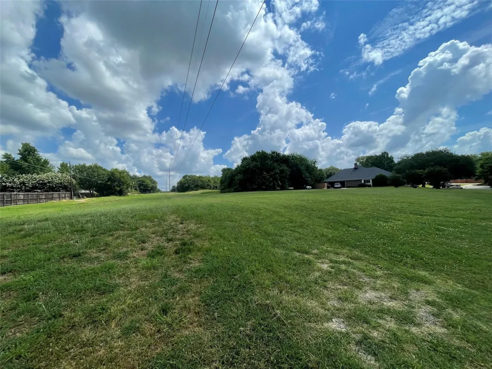 2309 Meadows Lane Sherman, TX 75092