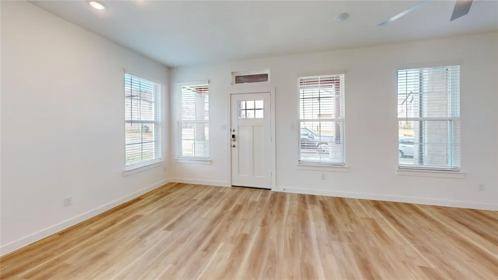 4125 Floyd Alley Grand Prairie, TX 75052