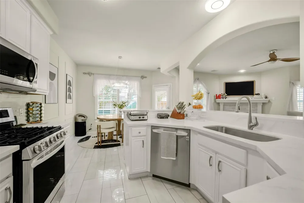 7539 S Linpar Court Houston, TX 77040