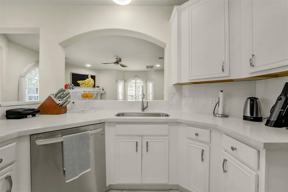 7539 S Linpar Court Houston, TX 77040