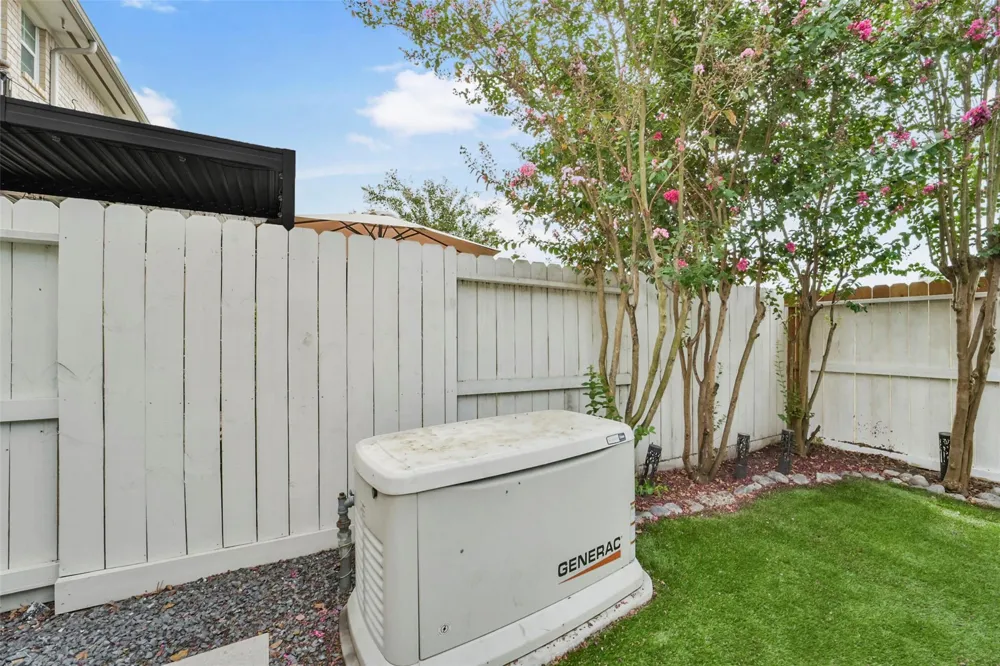 7539 S Linpar Court Houston, TX 77040