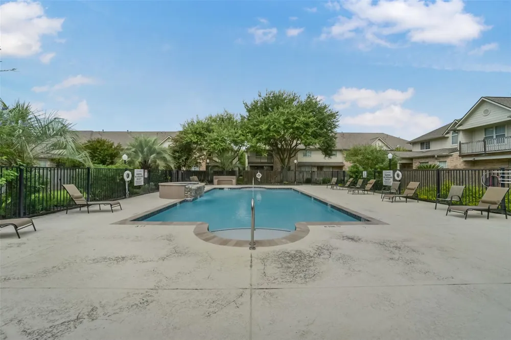 7539 S Linpar Court Houston, TX 77040
