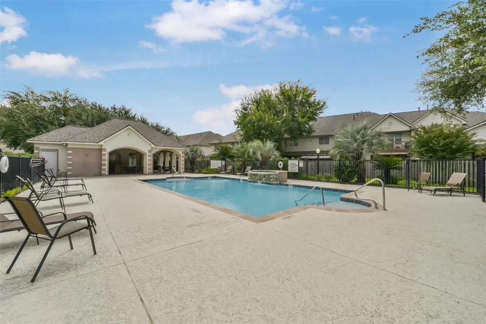 7539 S Linpar Court Houston, TX 77040