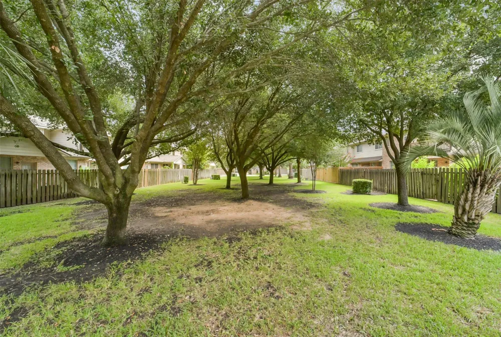 7539 S Linpar Court Houston, TX 77040