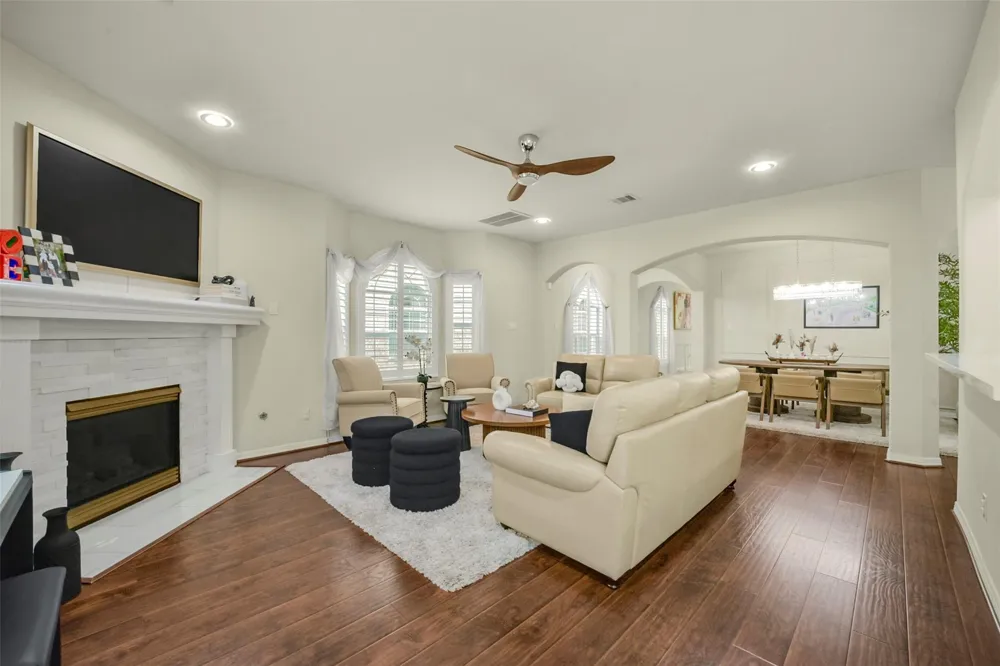 7539 S Linpar Court Houston, TX 77040