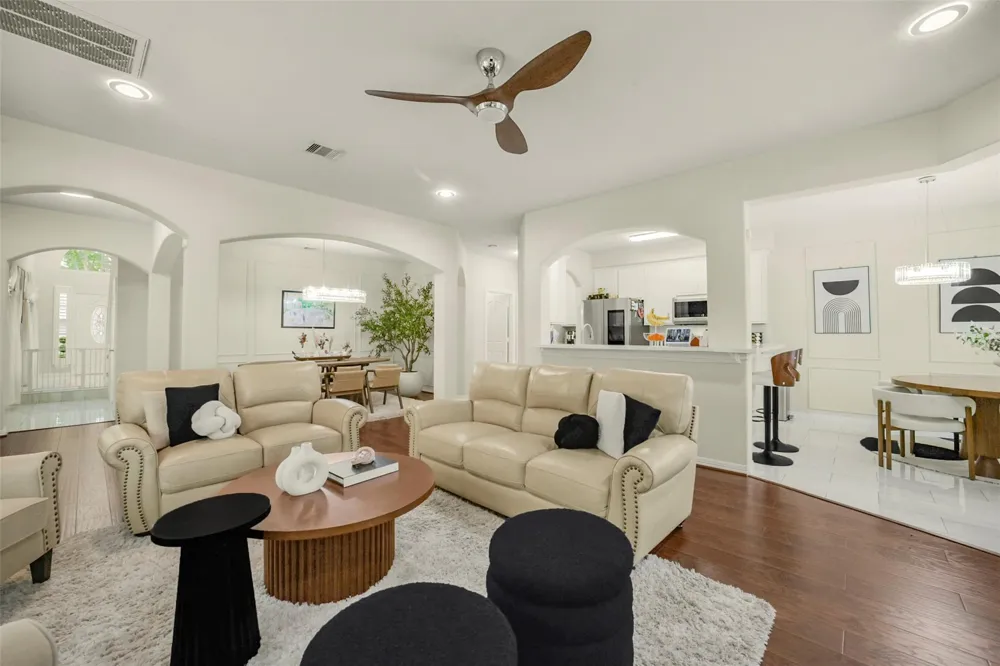 7539 S Linpar Court Houston, TX 77040