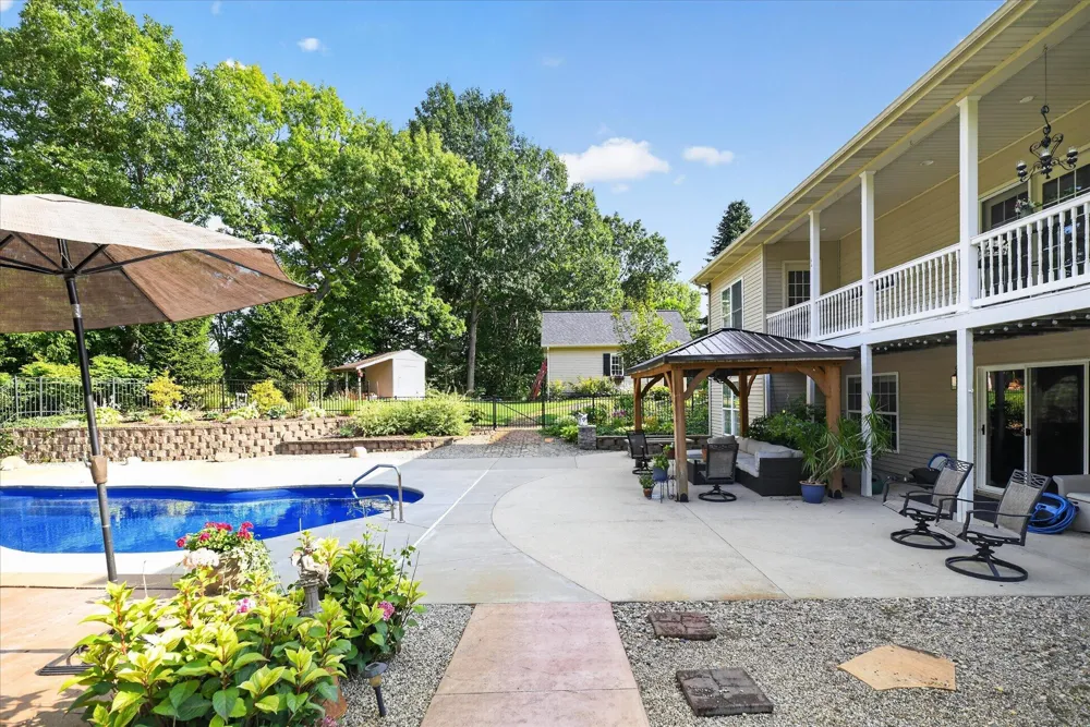 8536 Carriage Lane Portland, MI 48875