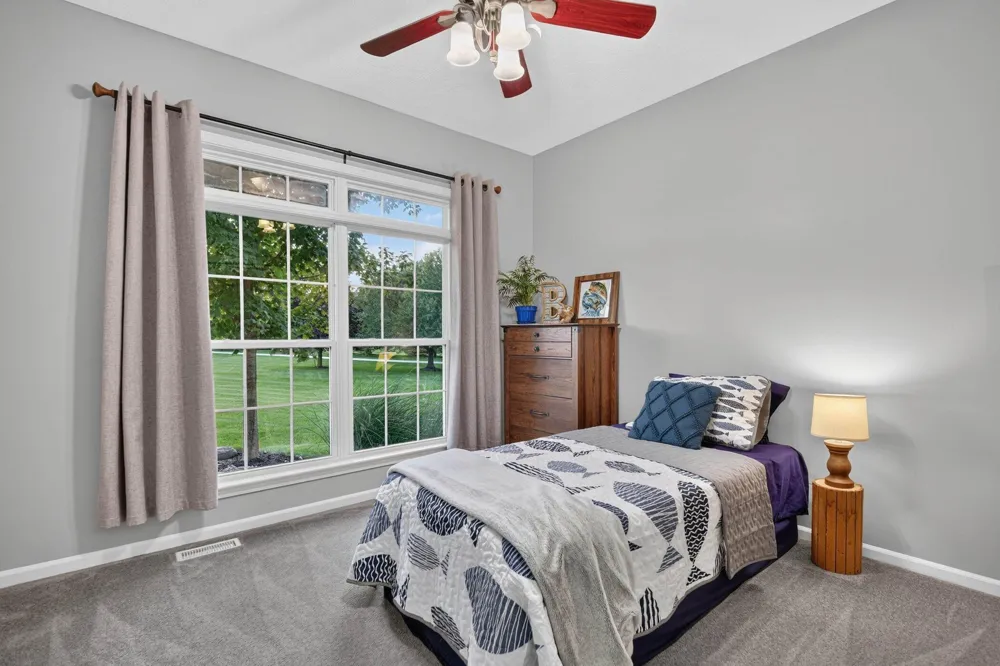 8536 Carriage Lane Portland, MI 48875