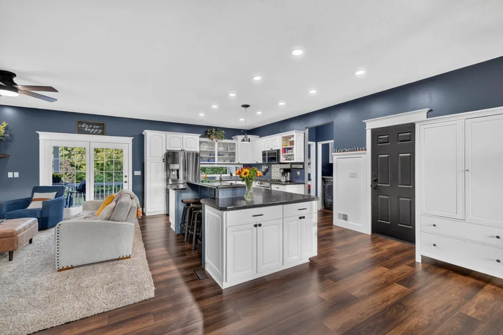 8536 Carriage Lane Portland, MI 48875