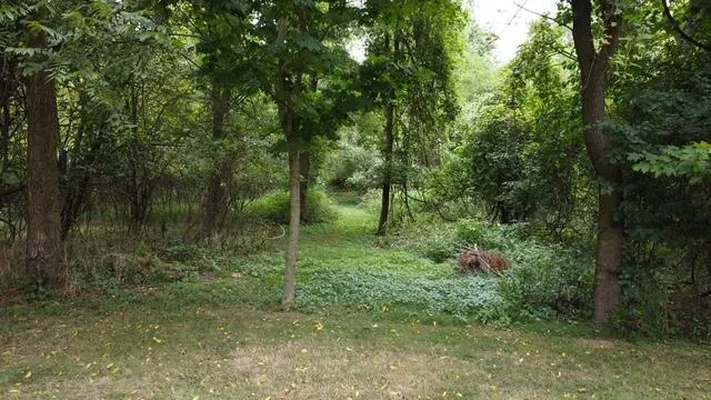 1650 W G AVENUE W Kalamazoo, MI 49009