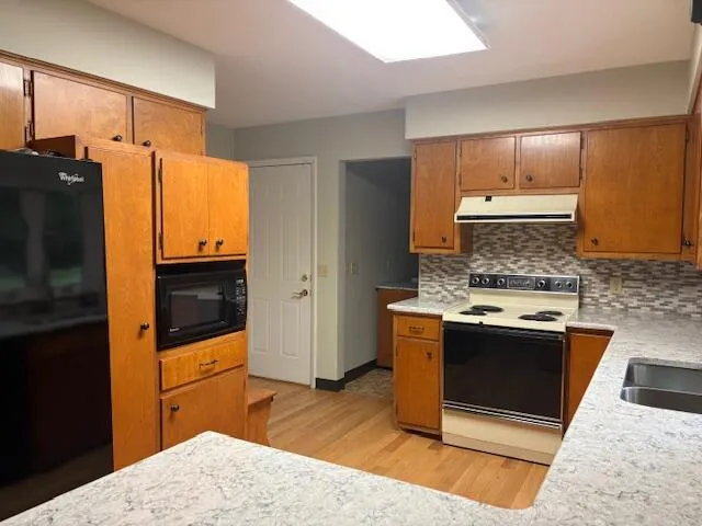 1650 W G AVENUE W Kalamazoo, MI 49009