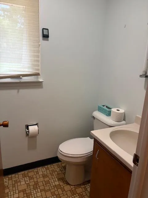 1650 W G AVENUE W Kalamazoo, MI 49009