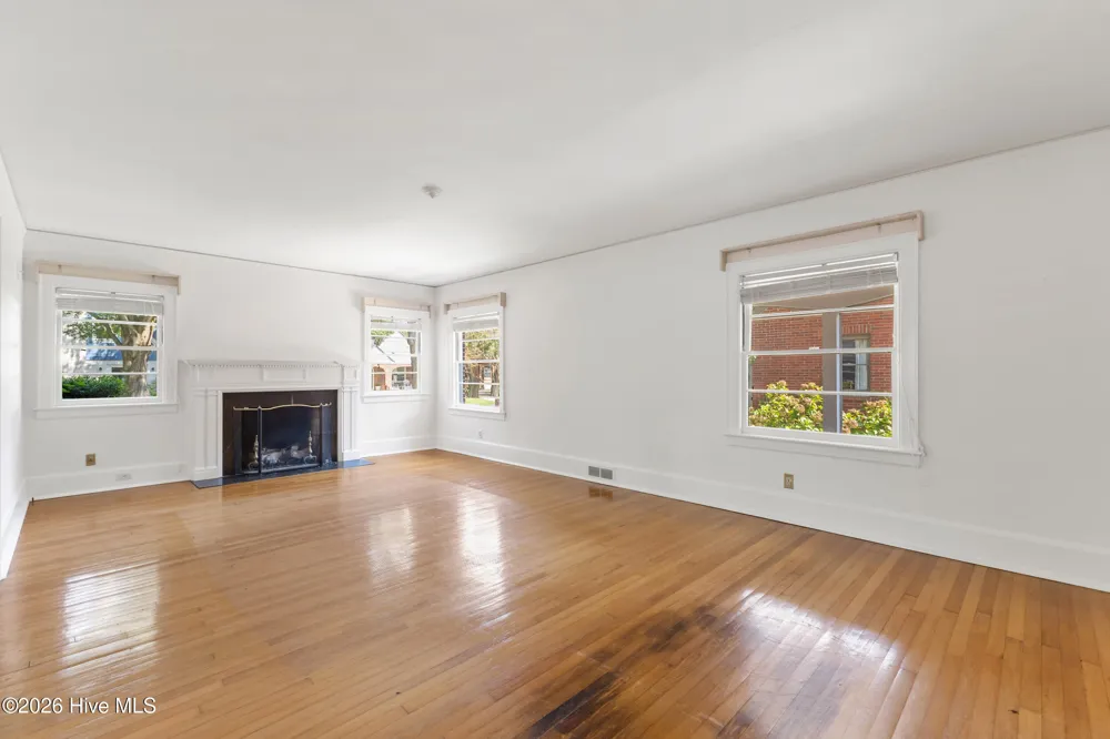 6 Keaton Avenue Wilmington, NC 28403