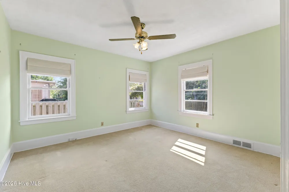 6 Keaton Avenue Wilmington, NC 28403