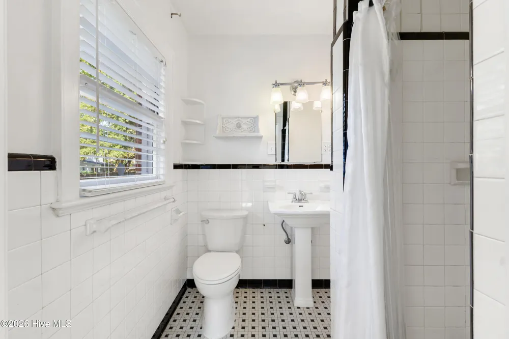 6 Keaton Avenue Wilmington, NC 28403