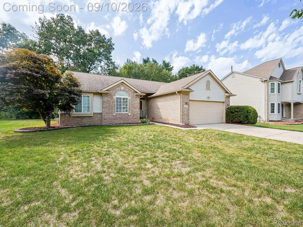 2030 Orchard Court West Bloomfield Charter Township, MI 48324