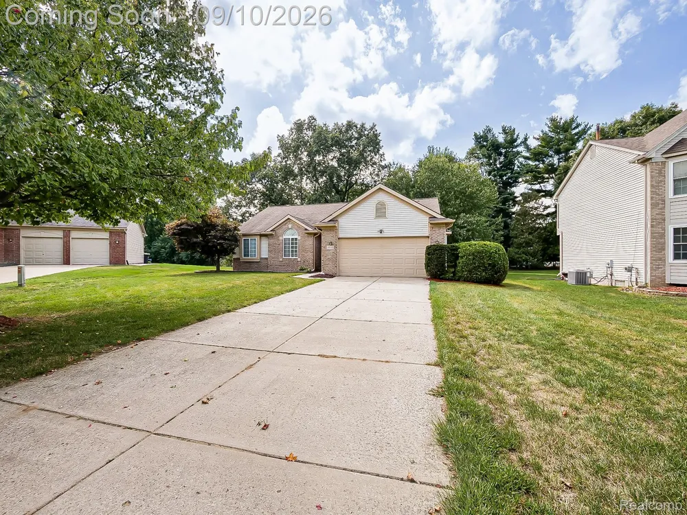 2030 Orchard Court West Bloomfield Charter Township, MI 48324