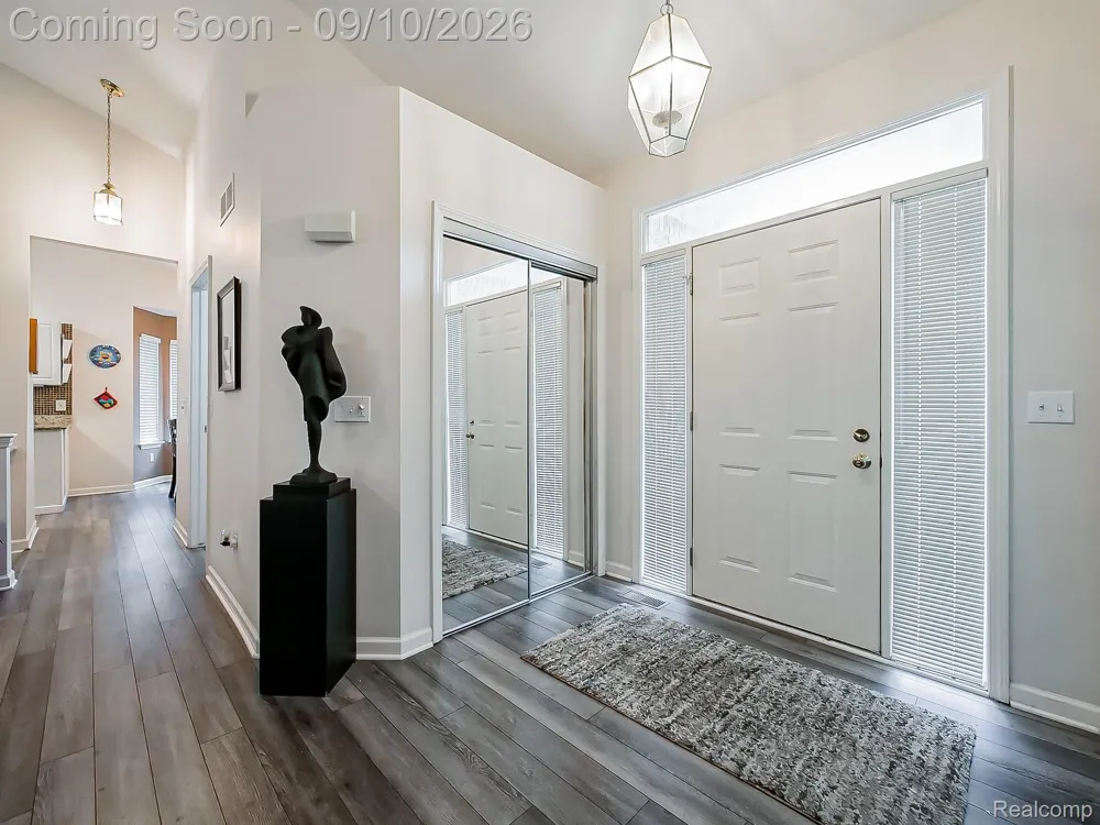2030 Orchard Court West Bloomfield Charter Township, MI 48324