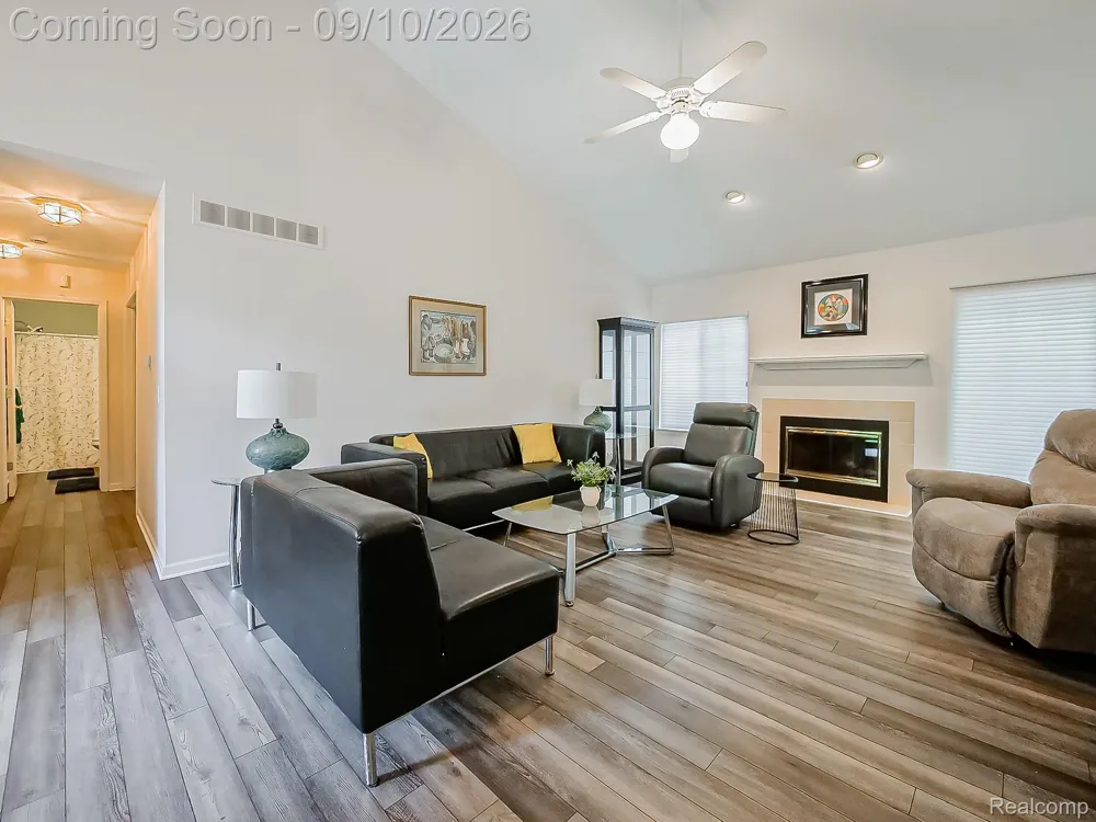 2030 Orchard Court West Bloomfield Charter Township, MI 48324