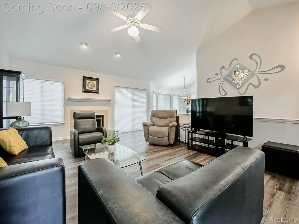 2030 Orchard Court West Bloomfield Charter Township, MI 48324