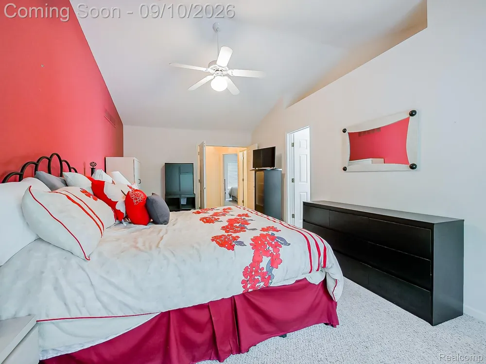 2030 Orchard Court West Bloomfield Charter Township, MI 48324