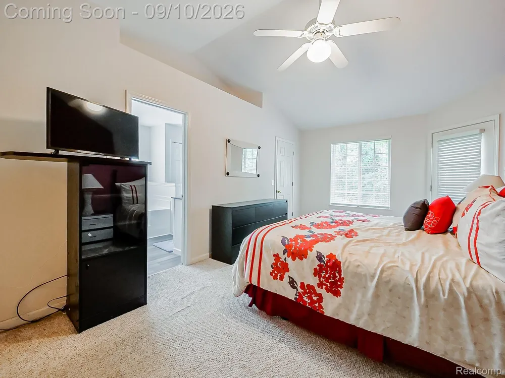 2030 Orchard Court West Bloomfield Charter Township, MI 48324
