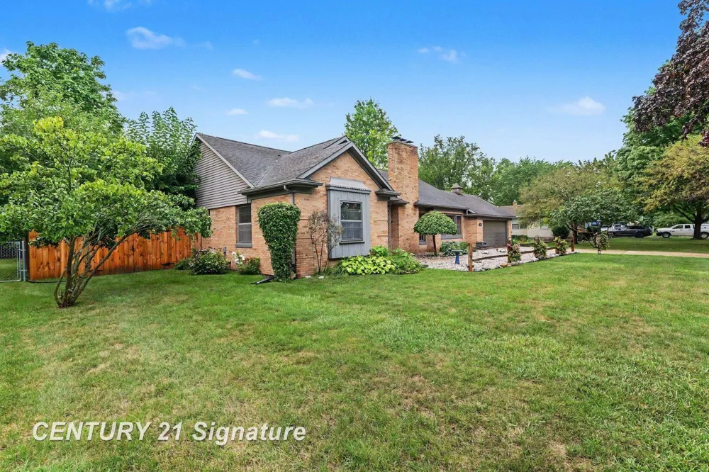 1375 Lathrup Park Saginaw Charter Township, MI 48638