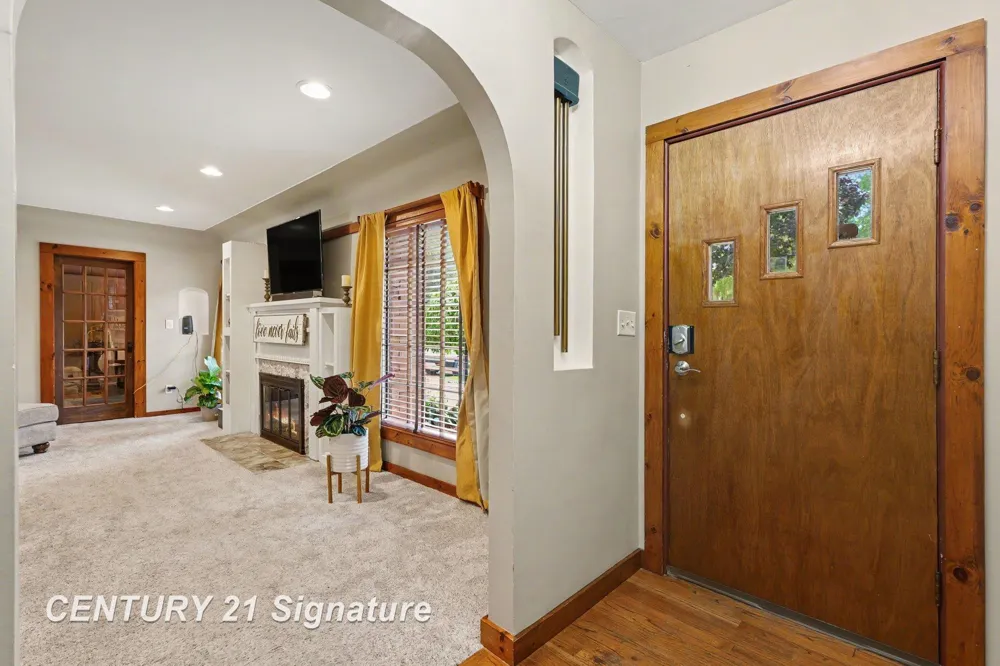 1375 Lathrup Park Saginaw Charter Township, MI 48638
