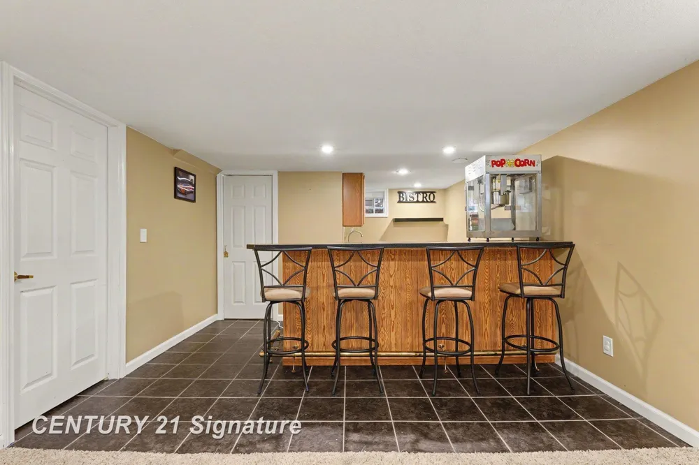 1375 Lathrup Park Saginaw Charter Township, MI 48638