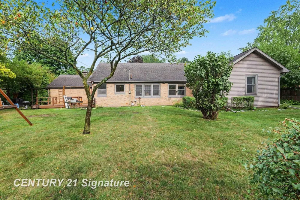 1375 Lathrup Park Saginaw Charter Township, MI 48638