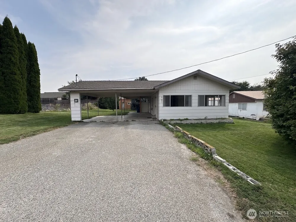 1822 SE Soden Street NE East Wenatchee, WA 98802