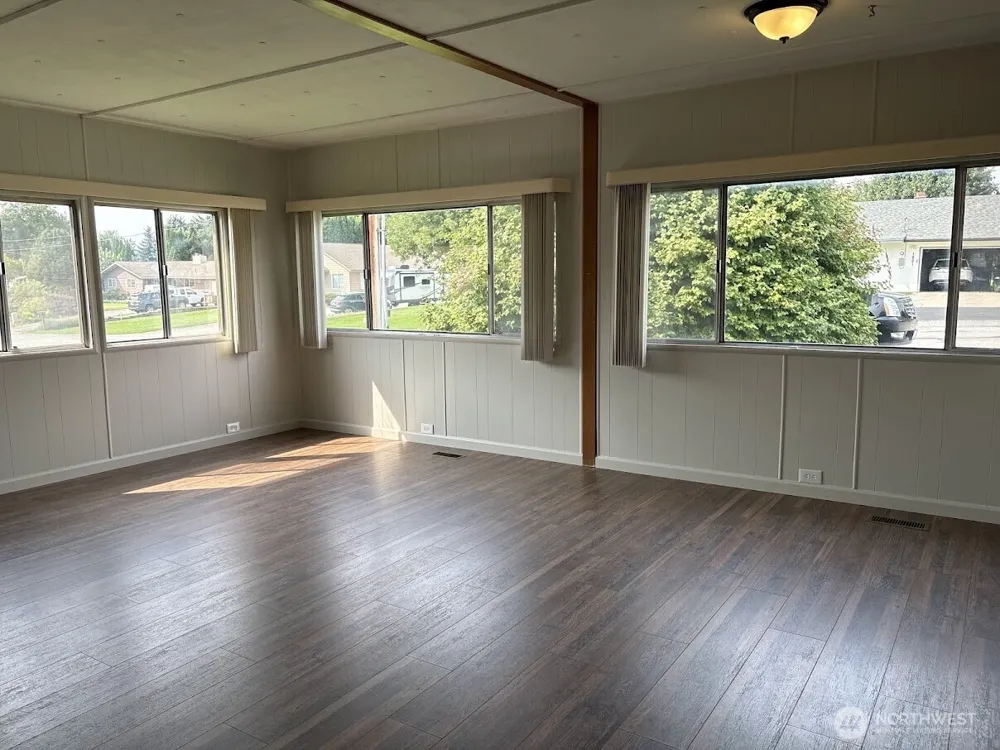 1822 SE Soden Street NE East Wenatchee, WA 98802