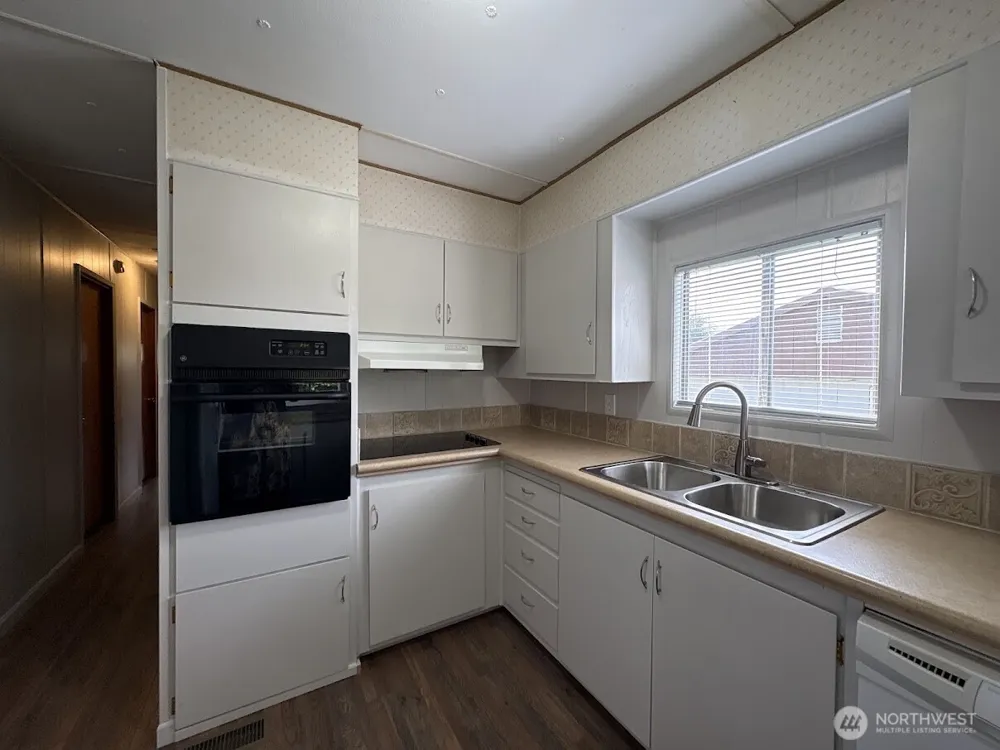 1822 SE Soden Street NE East Wenatchee, WA 98802