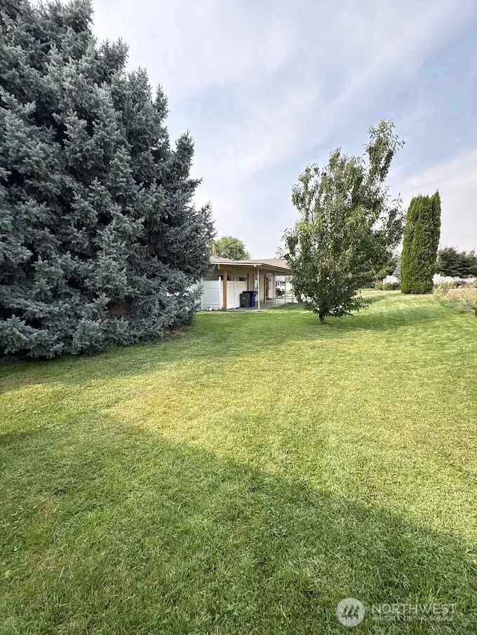 1822 SE Soden Street NE East Wenatchee, WA 98802