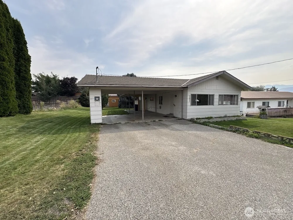 1822 SE Soden Street NE East Wenatchee, WA 98802