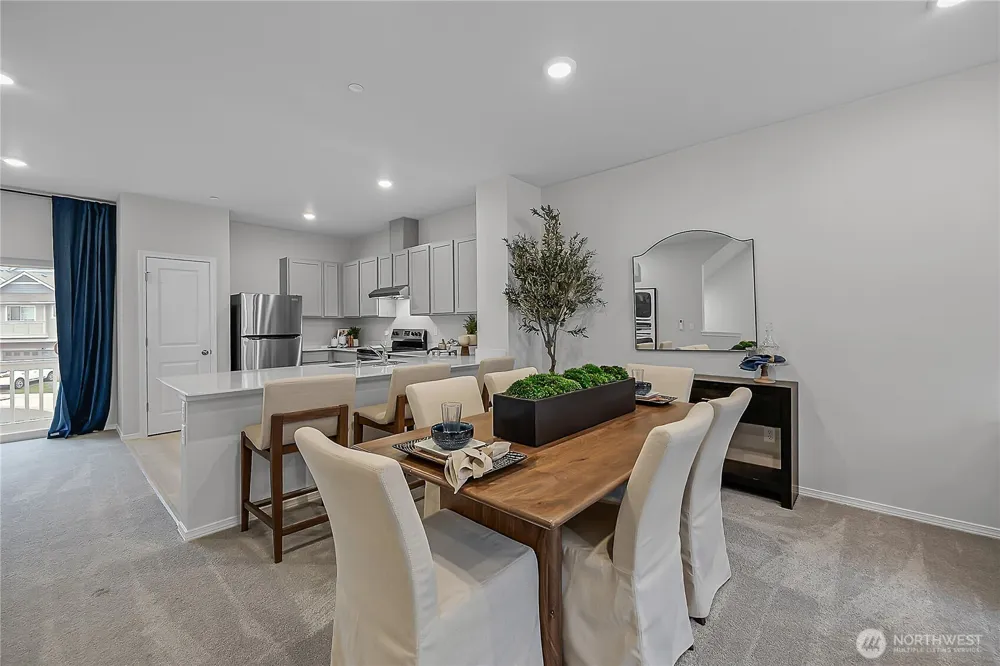 34092 Emerald Ridge Avenue SE Black Diamond, WA 98010
