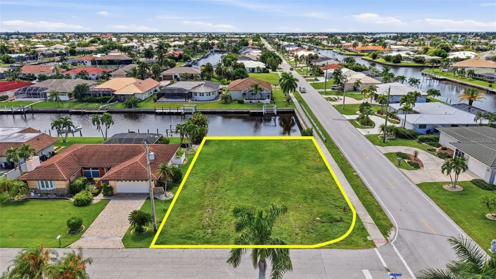 1661 VIA DOLCE VITA Punta Gorda, FL 33950