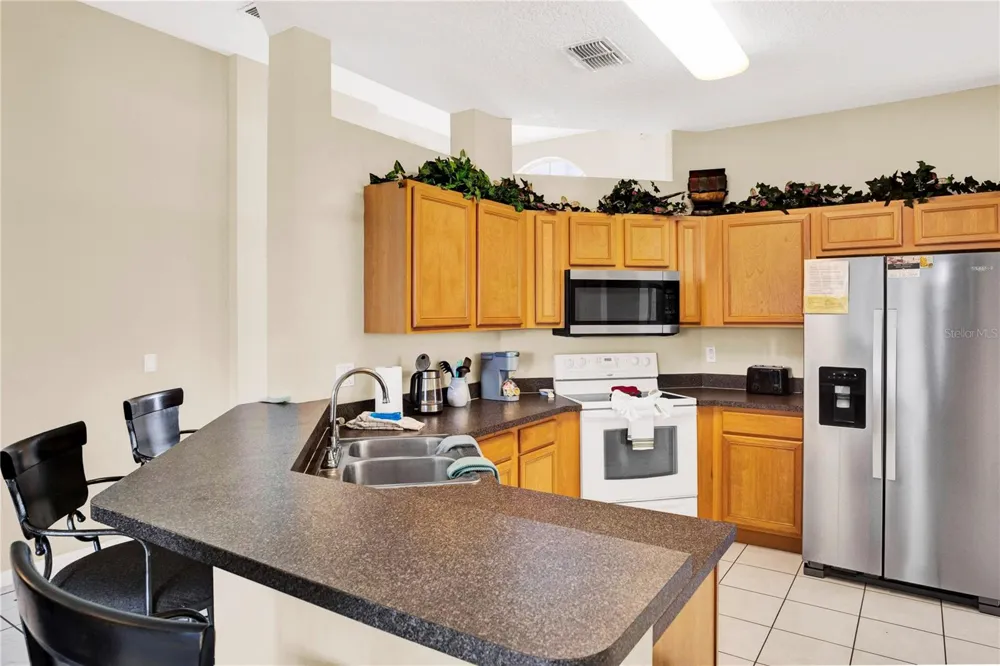 121 MINNIEHAHA CIRCLE Haines City, FL 33844