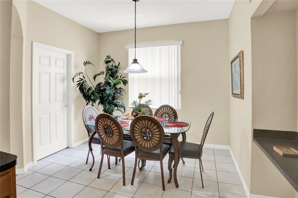 121 MINNIEHAHA CIRCLE Haines City, FL 33844