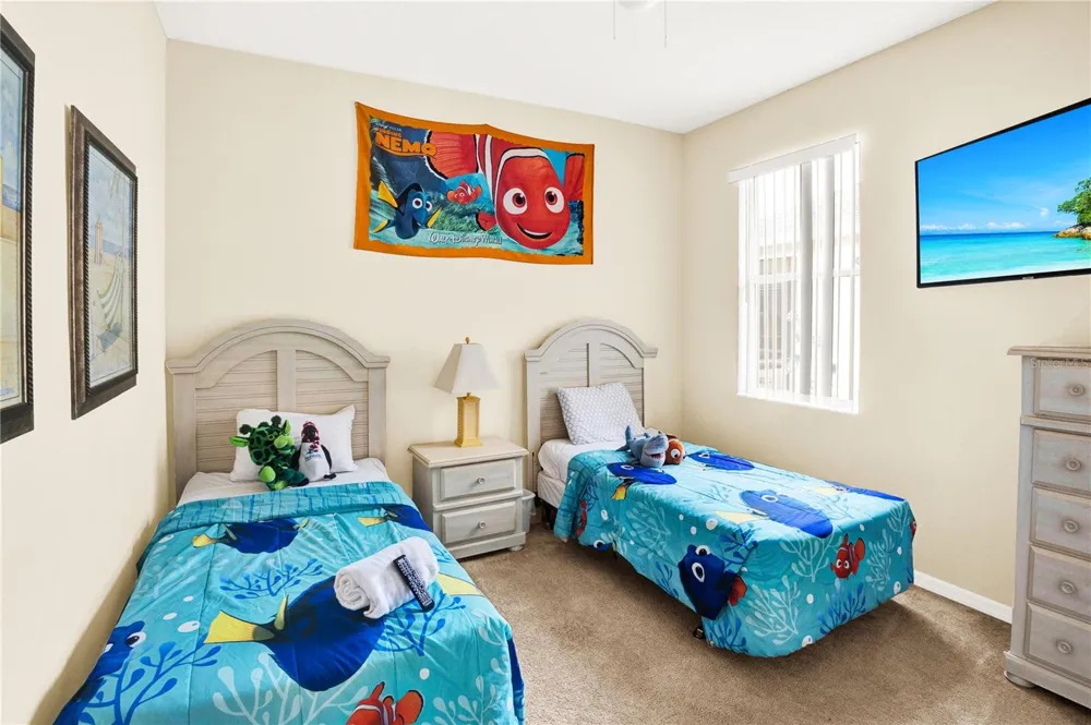 121 MINNIEHAHA CIRCLE Haines City, FL 33844