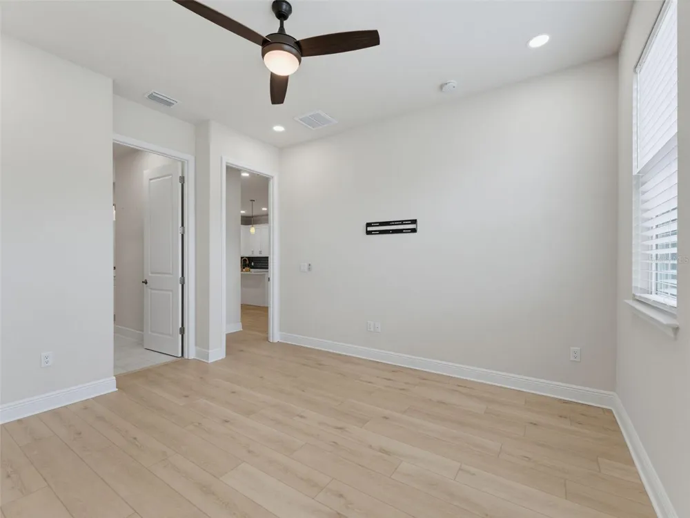 2525 MARIO WAY Clearwater, FL 33761