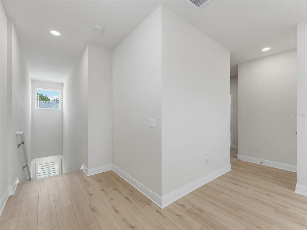 2525 MARIO WAY Clearwater, FL 33761