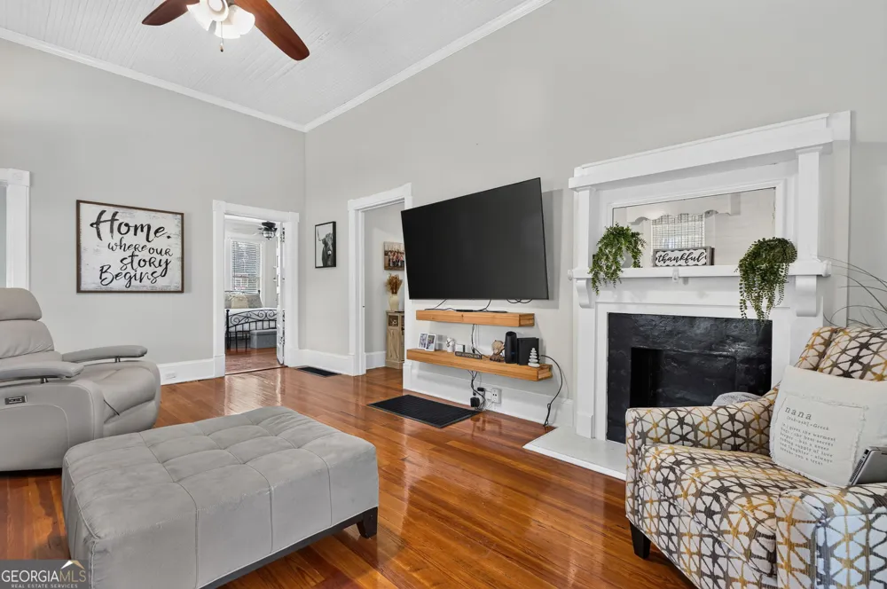 35 Combs ST Locust Grove, GA 30248