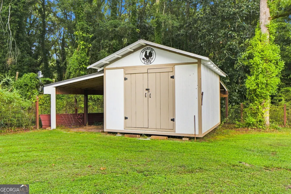 35 Combs ST Locust Grove, GA 30248