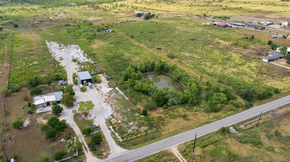 6207 Turnersville Road Creedmoor, TX 78610
