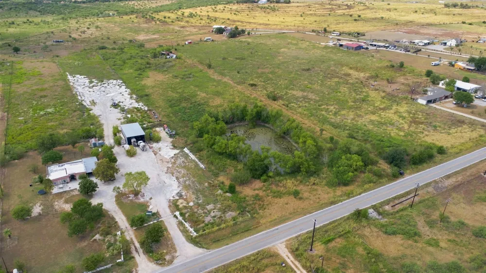 6207 Turnersville Road Creedmoor, TX 78610