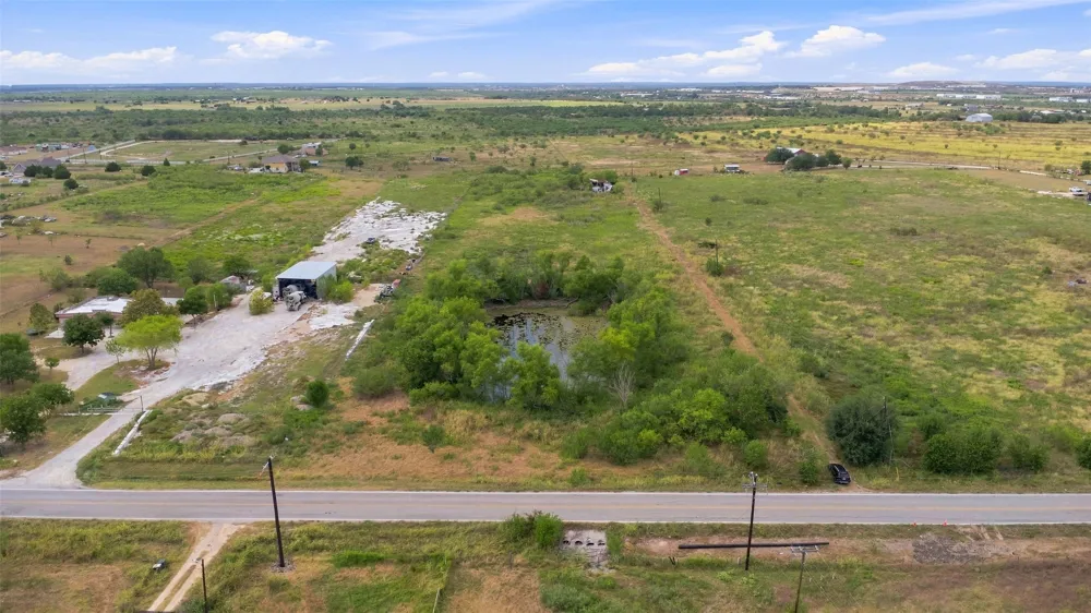 6207 Turnersville Road Creedmoor, TX 78610
