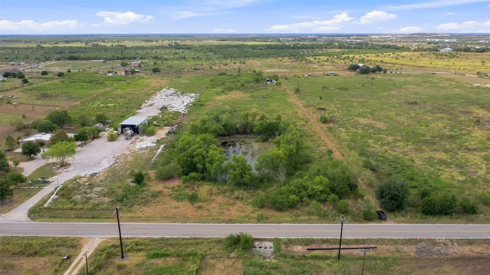 6207 Turnersville Road Creedmoor, TX 78610